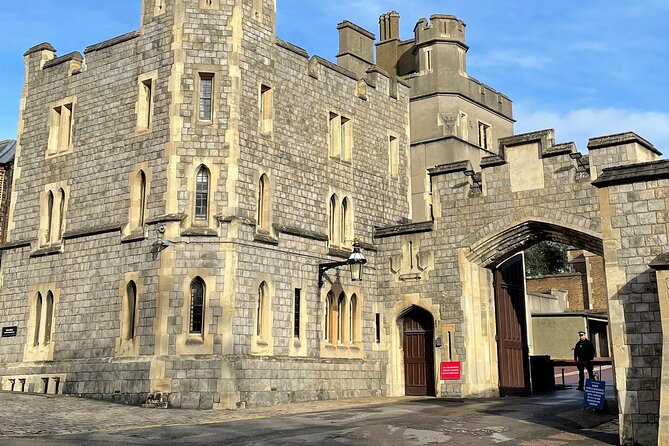 1,000 Years of Royal History from Windsor to Eton: A Self-Guided Audio Tour - Windsor’s Royal Flavor: Crooked House, Castle Hotel, and Statues