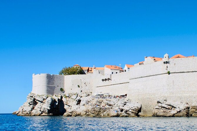 50-minute Panoramic Cruise of Dubrovnik with English Audio Guide - English audio guide on speakers: what you’ll learn without headphones