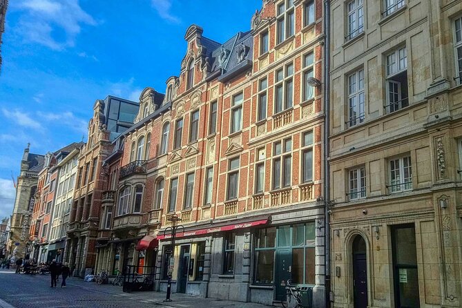 600 Years of History and Heritage: A Self-Guided Walking Tour of Leuven - Sint-Antoniusberg incline and the church façade payoff