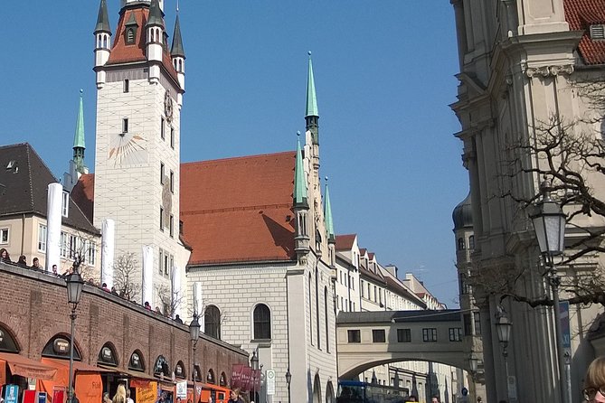800 Years of History: A Munich GPS Audio Tour - Honighäusl and Hofbräuhaus passes: where you can snack without breaking the route