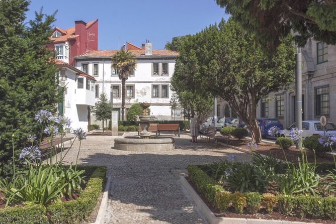 A Coruña Scavenger Hunt and Sights Self-Guided Tour - Price and value: what $10.63 buys you in the real world
