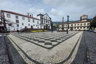 A Self-Guided Walk Through Funchal’s Historic Heart With a Local - The oldest Protestant Cemetery in Portugal: a quiet, meaningful stop