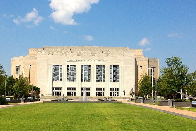 A Spectacular Oklahoma City Scavenger Hunt: Wild Western Art - Wild Western Art in OKC: A Downtown Hunt You Control