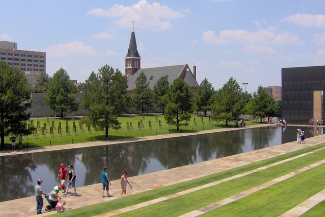 A Spectacular Oklahoma City Scavenger Hunt: Wild Western Art - Who Should Book This OKC Scavenger Hunt
