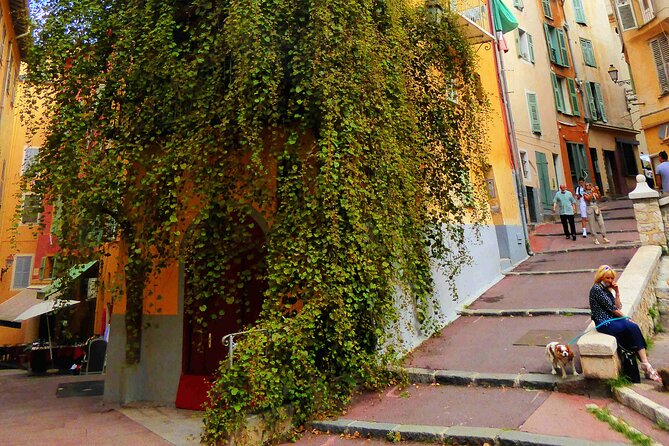 A Writer's Guide to Nice: An Audio Tour of the Old Town - The Old Town route: landmark stories from Palais to Porte Fausse