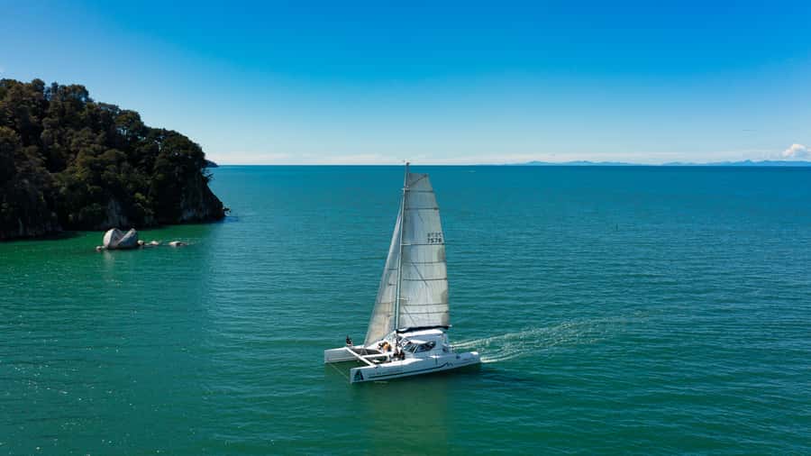 Abel Tasman National Park: Sailing and Self-Guided Walk - Onboard Comfort: Toilets, Tea/Coffee, and How to Dress for Breeze