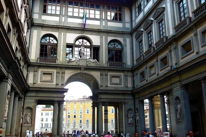 Accademia & Uffizi: Entry tickets & self-guided visit app - Galleria dell’Accademia (2 hours): Michelangelo’s real center stage