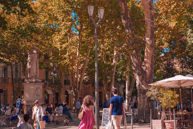 Aix-en-provence Heritage and Food Self-Guided Walking Tour - Starting at Paroisse Cathédrale Saint Sauveur (your navigation anchor)