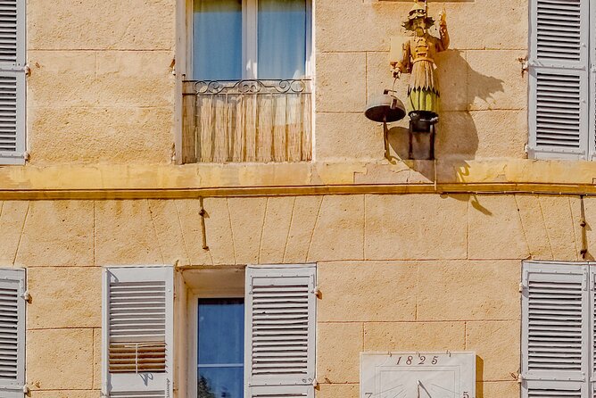 Aix-en-Provence Scavenger Hunt and Sights Self-Guided Tour - Price and value: when $11.93 feels worth it