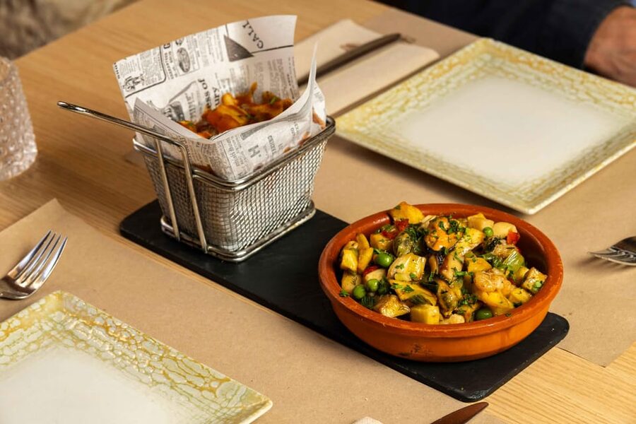 Alcudia: Self-Guided Gourmet Tapas and Wine Tour - Who this tour suits best (and who should skip it)
