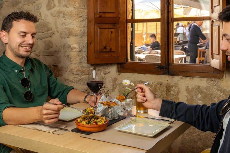 Alcudia: Self-Guided Gourmet Tapas and Wine Tour - Stop-by-stop: how the experience feels as the night goes on