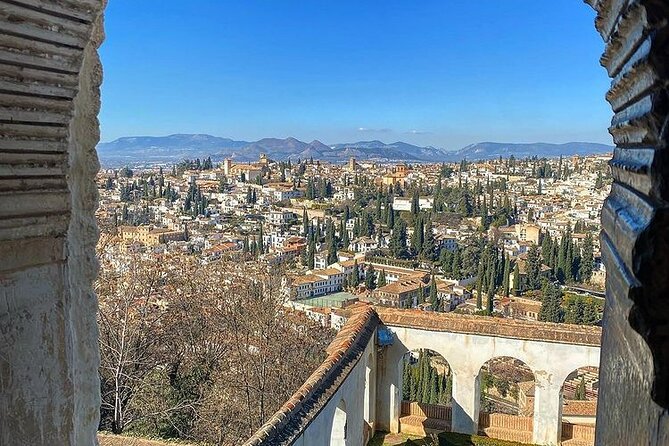 Alhambra Experience – Explore Nasrid Palaces & Generalife Gardens - Stop 2: Nasrid Palaces—timed entry, managed crowds, real payoff