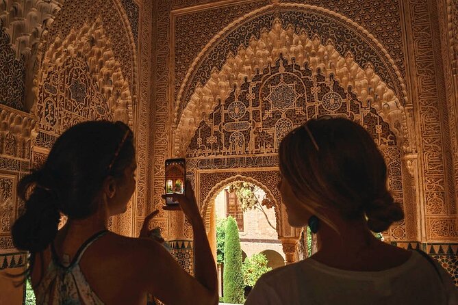 Alhambra Ticket with Audio Guide in Granada - Meeting at Play Granada: the logistics that shape your day