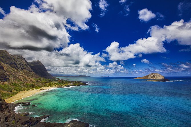 Amazing Oahu Adventure Bundle: 6 Self-Guided Audio Tours - Day 2: East Oahu beaches, blowhole wonder, and a crater-to-sea day