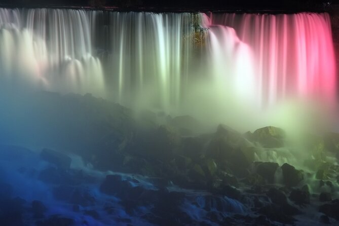 Amazing Scavenger Hunt: Hunt Along Niagara Falls - Niagara Falls and Horseshoe Falls: where the game meets the roar