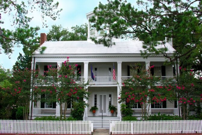 Amazing Scavenger Hunt: Lafayette In Full Bloom - The walk itself: three stops with different vibes