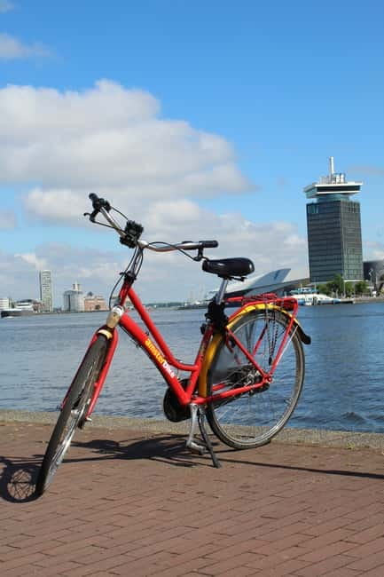 Amsterdam:: Bike Rental with Free Self-Guided Tour - Price and value: how $14 can work (or not) for your trip