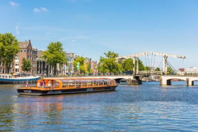 Amsterdam: City Centre Canal Cruise including Audioguide - Picking your boarding point: Centraal, Anne Frank House, Leidseplein, or Rijksmuseum area