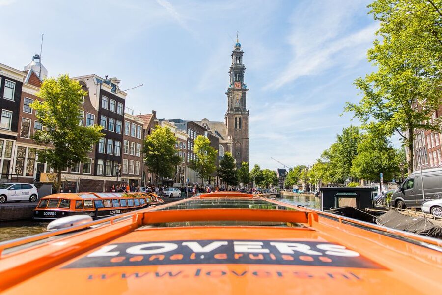 Amsterdam: City Centre Canal Cruise including Audioguide - Tips so you get the best views (without overthinking it)
