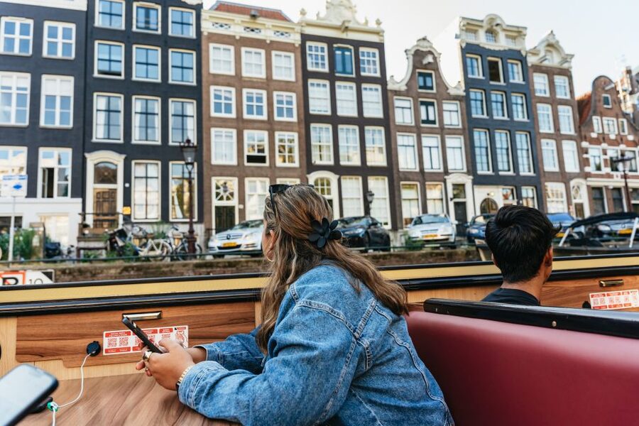 Amsterdam: Heated Canal Cruise Including Audioguide - Should You Book This Heated Amsterdam Canal Cruise?