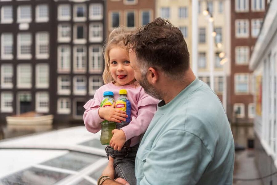 Amsterdam: Heated Canal Cruise Including Audioguide - How the Audio Guide Helps You Read Amsterdam (Not Just Watch It)
