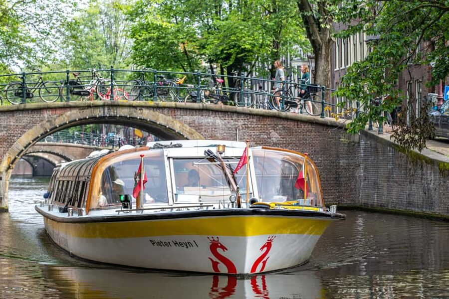 Amsterdam: Heated Canal Cruise Including Audioguide - The Route: What You’ll Actually See on the Water