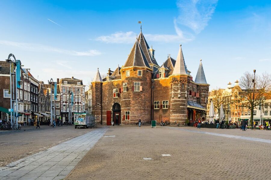 Amsterdam: Red Light District 1-hour Smartphone Audio Tour - Café In’t Aepjen and Bloedstraat: How Street Names Turn Into Stories