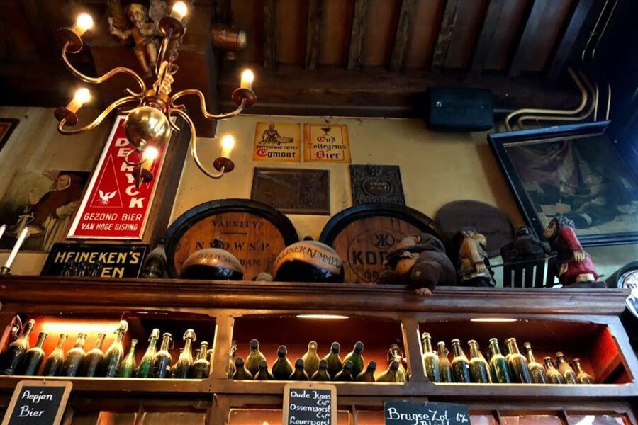 Amsterdam: Red Light District 1-hour Smartphone Audio Tour - Ending at Nieuwmarkt and Waag: The City’s Changing Identity in One Finish