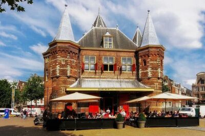 Amsterdam's Red Light District: A Self-Guided Audio Tour - VoiceMap Setup: Offline Audio, GPS Triggers, and Easy Controls