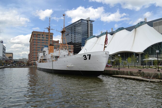 An Epic Scavenger Hunt: Baltimore Inner Harbor & Outer Sights - How the game keeps people engaged (and why it helps on a walking tour)