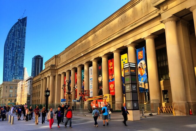An Exciting Scavenger Hunt: The Wonders of Old Toronto - The app experience (maps, riddles, leaderboards, and roles)
