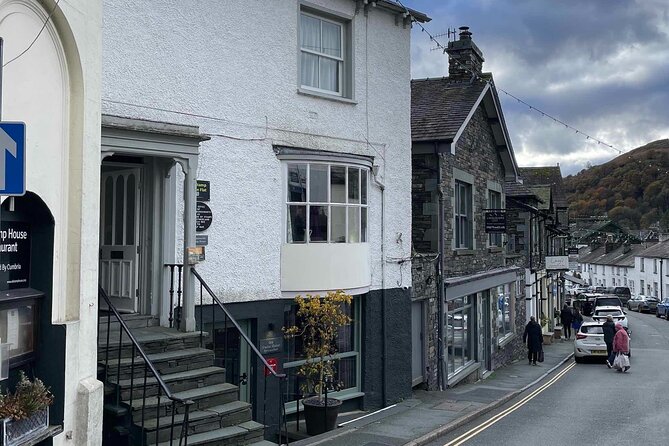 Ancient Ambleside and Waterhead Self-Guided Lake District Tour - Ambleside’s cultural center: Armitt Library & Museum as an optional detour