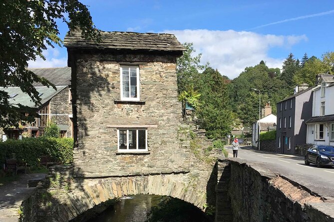 Ancient Ambleside and Waterhead Self-Guided Lake District Tour - The old town streets: wool trade, Victorian buildings, and medieval origins