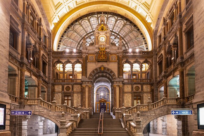 Antwerp: City Walk with Audio Guide in 7 Languages on your Phone - The route length and pacing: plan for a relaxed walk