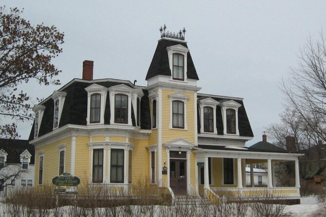 Astounding Scavenger Hunt: Moncton Canada’s Cultural Hub - Getting the most out of role-based photo challenges