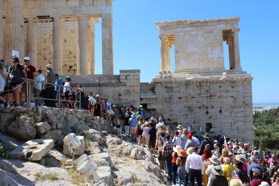 Athens: Acropolis & Acropolis Museum Ticket with Audio Guide - Audio guide reality check: offline maps, languages, and device limits