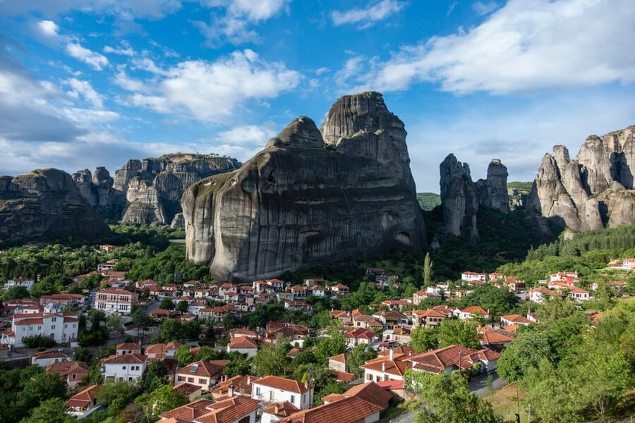Athens: Meteora Day Trip with Central Pickup & Audio Guide - Athens Pickup and the 14-Hour Reality Check