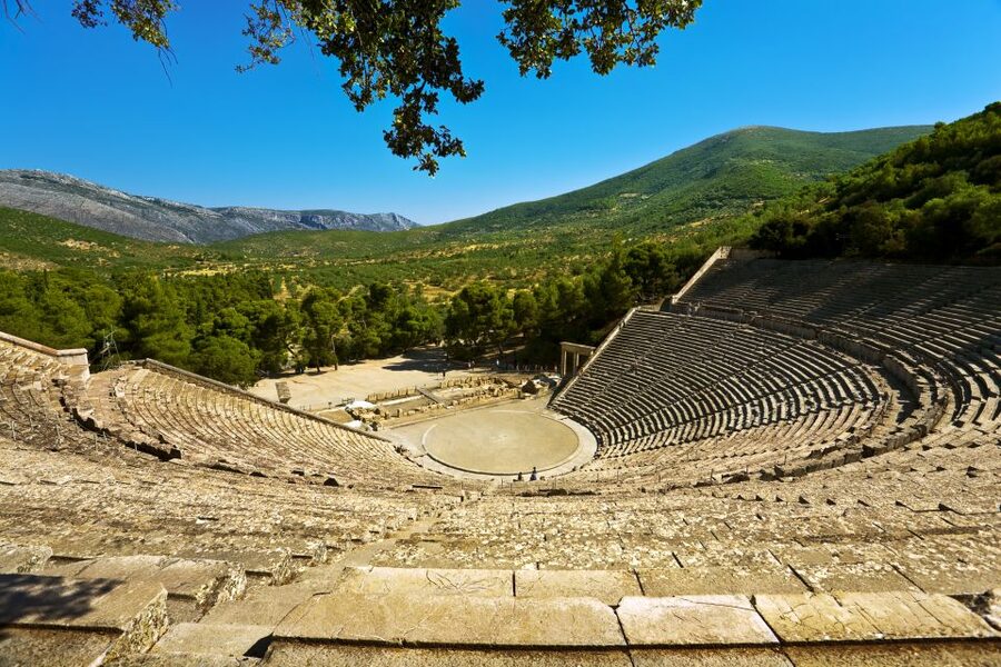 Athens: Peloponnese Highlights Day Trip and V.R. Audio Guide - Coach Timing, Comfort, and Group Reality