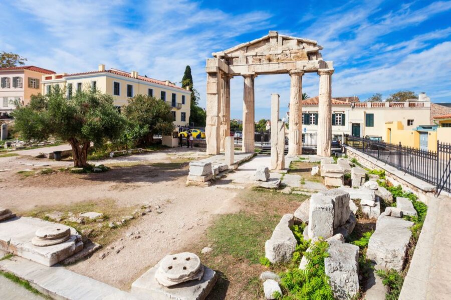 Athens: Plaka to Acropolis Smartphone Audio Tour - Approaching the Acropolis: architecture and legends as you climb