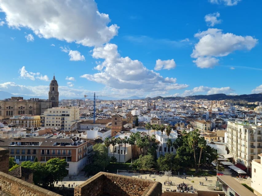 Audioguide City Walk Malaga for cruises (German & English) - What this Malaga city walk really is