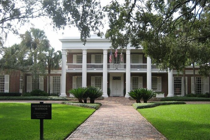 Awesome Scavenger Hunt: The Best of Florida's Capital - Stop 3: Florida State Capitol Building and the “big landmark” payoff