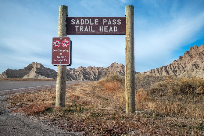Badlands National Park Self-Guided Driving Audio Tour - Yellow Mounds, Big Badlands, and reading time in the rocks