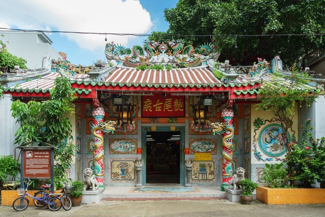 Bangkok Chinatown: Self-Guided Mystery Puzzle Quest - Stop 5: Leng Buai Ia Shrine and the story of refuge