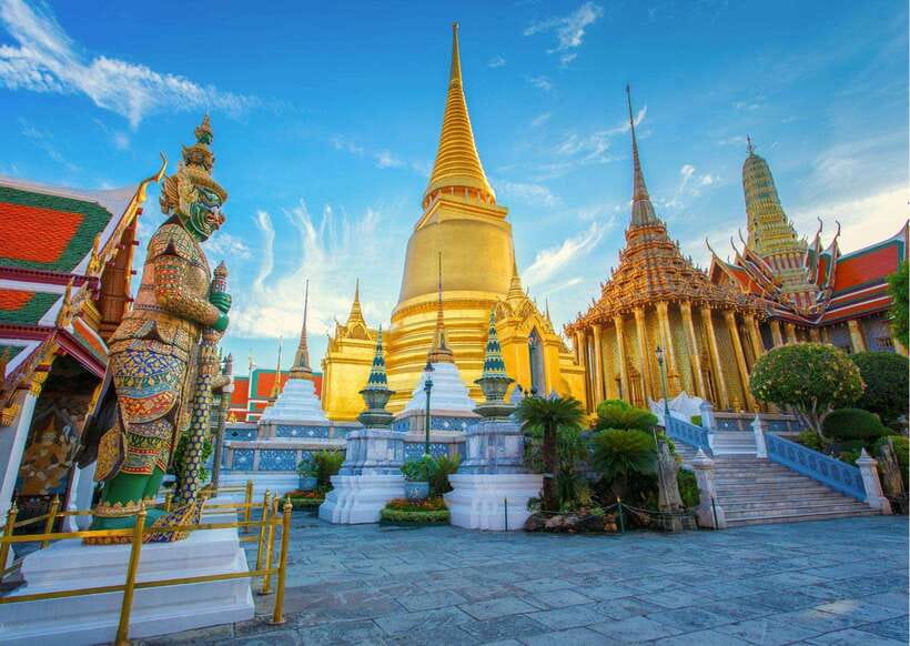 Bangkok: Grand Palace & Emerald Buddha Entry with Audioguide - Should You Book This Grand Palace and Emerald Buddha Entry?