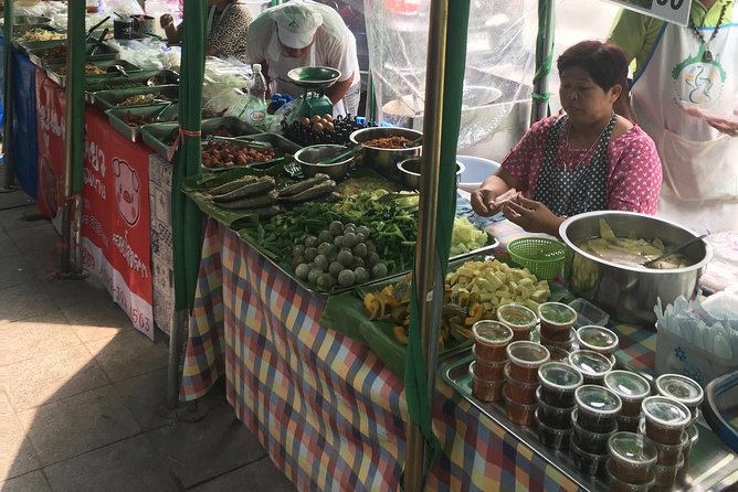 Bangkok's Wireless Road: A Self-Guided Audio Tour - Nai Lert and the rain trees: the shade story behind this neighborhood