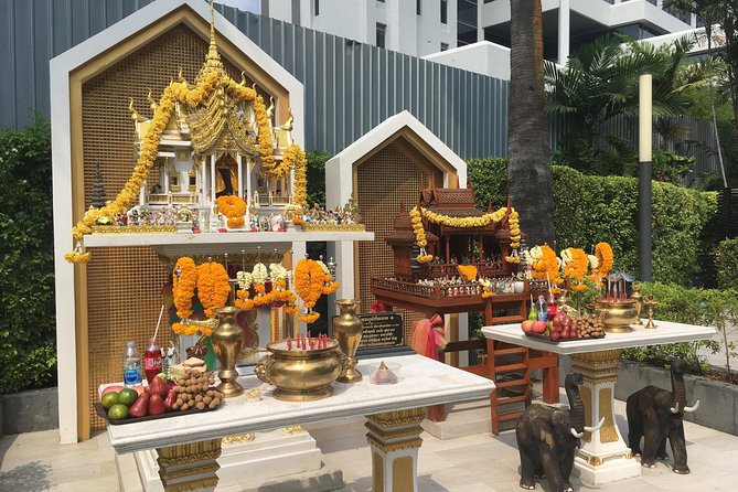Bangkok's Wireless Road: A Self-Guided Audio Tour - The Green Mile: a pedestrian link between Lumphini and Benjakiti