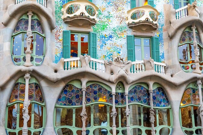 Barcelona: Casa Batllo Timed Entrance Ticket with Audio Guide - Inside Casa Batlló: what the one-stop itinerary really gives you