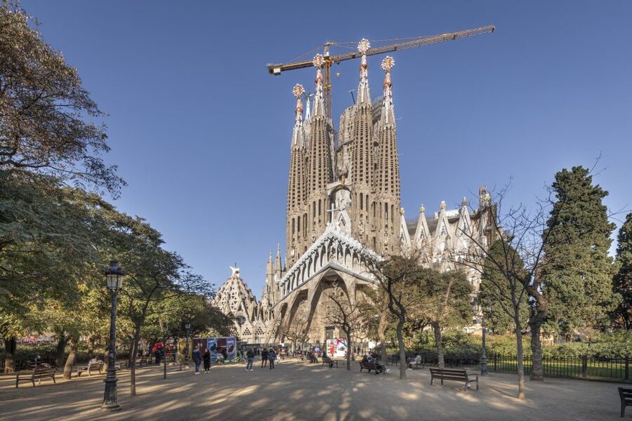Barcelona: Sagrada Familia Entry Ticket with Audio Guide - Who this ticket suits best (and who should skip the tower)