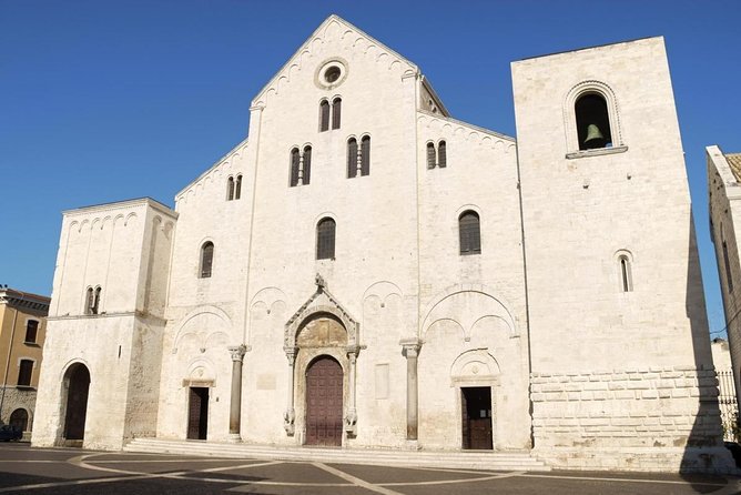 Bari Scavenger Hunt and Highlights Self Guided Audio Tour - Key things I’d zero in on before you go