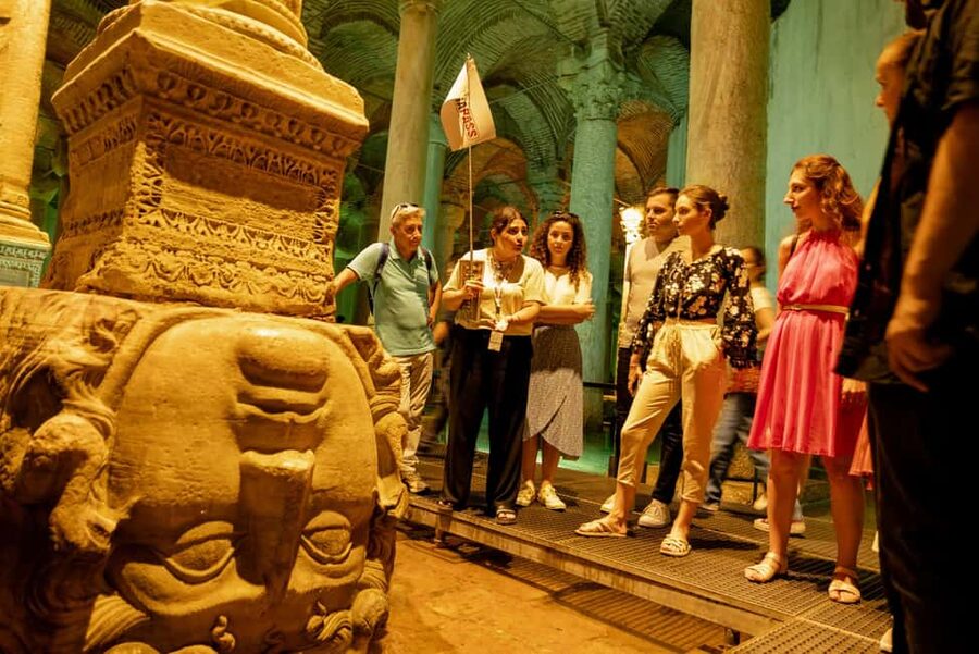 Basilica Cistern Guided Tour & Blue Mosque Audio Guide - The 30-Minute Guided Tour: Exactly What You Gain